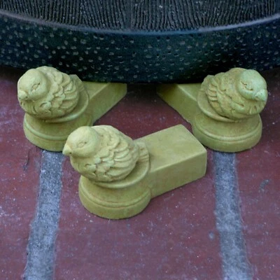 Cast Stone Cement Bird Pot Feet Planter Risers Outdoor Garden Statue Set of 3  - Image 1 of 3