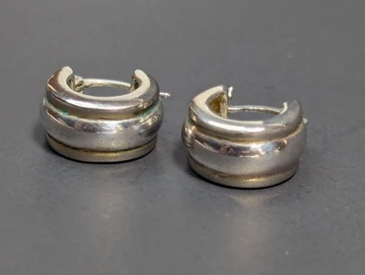 Sterling Silver Huggie Earrings Hoop Pierced 925 Thailand - Image 1 of 4