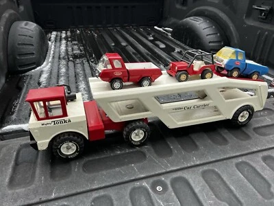Camión transportador Tonka Mighty vintage 1974/5 #3991 + 3 pilotos ropa de juego Foto 1 de 4