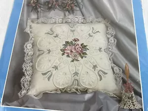 Kit Almohada Something Special Bordado ROSAS EN ENCAJE 80198 - Imagen 1 de 4