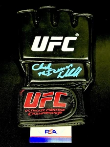 Chuck “The Iceman” Liddell Signed UFC Glove PSA/DNA - Picture 1 of 1
