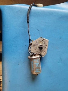 82 83 84 85 HONDA ACCORD LEFT/DRIVER SIDE POWER WINDOW MOTOR FRONT 15771 - Picture 1 of 2