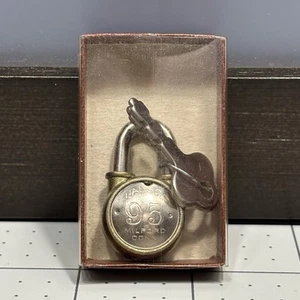 Vtg Walsco Lock & Key Set Etched “95” Milford Connecticut 2-Tone Brass USA - Picture 1 of 17