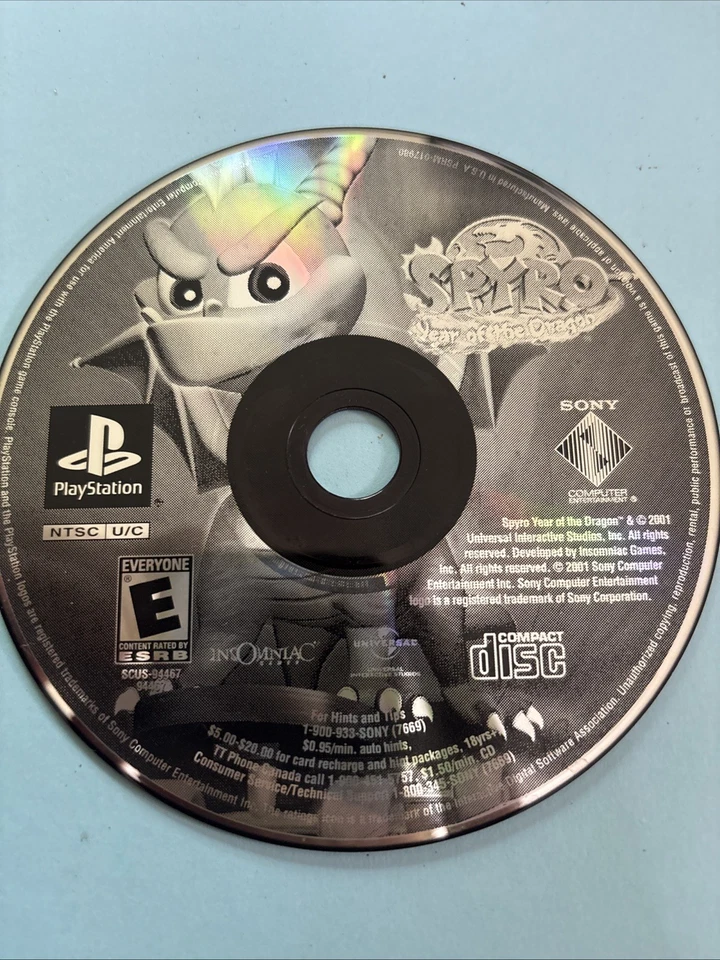 Spyro Año del Dragón (Sony PlayStation 1, 2000) Solo disco Foto 1 de 1