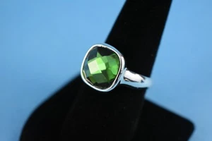 "Harbor Lights" Green Cocktail Ring by AVON - Size Medium (7-8) - NEW NO Box - Picture 1 of 4