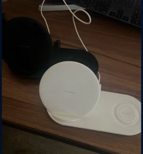 used Fast Charging 2in1 Wireless Charger Pad samsung apple phone iphone - Photo 1 sur 3