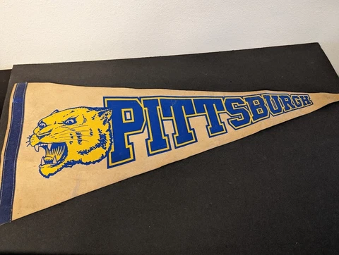 VINTAGE 29" Long University of Pittsburgh Panthers Football Pennant Cover