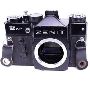 Cuerpo de cámara Zenit 12XP | Negro | M42 | Unión Soviética | 1983 - 1994 - Imagen 1 de 7