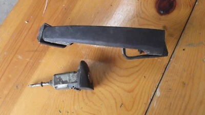 Manija de puerta exterior delantera izquierda Mercedes Benz ML320 ML430 W163 A2027601170 Foto 1 de 3