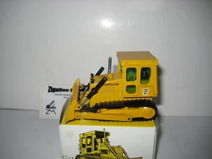 CATERPILLAR D 4 E PLANIERRAUPE PACMAN LOGO #205.1 NZG 1:50 OVP - Picture 1 of 2