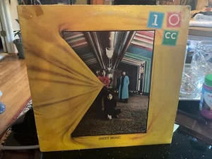 10CC “SHEET MUSIC” 1974 VINYL LP, LONDON RECORDS, W LYRICS SHEET, VERY GOOD - Picture 1 of 2