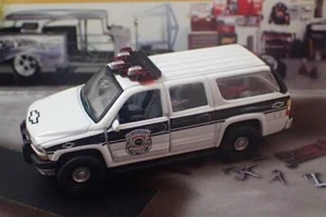 Fire & Rescue Chevrolet Suburban POLICE Vehicle 1/76 Scale Limited Edition J - Picture 1 of 5