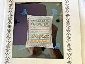 Periwinkle Promises Silk Linen Cross Stitch Kit April Sampler Accent 29 Ct Linen - Picture 1 of 3