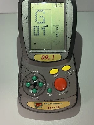 Consola de Videojuegos Micro Genius Brick Game 99 en 1 Modelo GB 9900 Foto 1 de 4