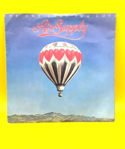 Air Supply -The One That You Love 1981 UK 7" vinyl single Excellent - Picture 1 of 4