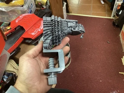 Vintage Hot Wheels Bird Clamp part - Image 1 of 4