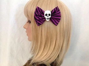 Purple skull hair bow clip rockabilly pin up girl punk gothic zebra animal print - Foto 1 di 1