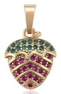 PENDANT: LOVELY TRIPLE Y/G PLATED RED AND GREEN CUBIC ZIRCONIA CZ STRAWBERRY - Bild 1 von 6