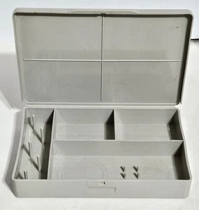 Bernina Nähmaschinenaufsätze nur Koffer grau Spulenfüße - Bild 1 von 7