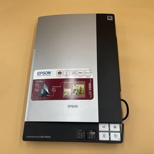 *FAULTY* Epson Perfection V200 Photo, Document And Film Flatbed Scanner SPARES - Picture 1 of 11