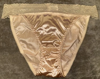 Vtg Styl Whipped Creme’ 2nd Skin Satin & Lace Rio Bikini Panties XL NEW - Image 1 of 4