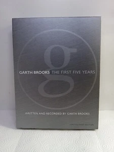 Garth Brooks~ The First Five Years~ Limited First Edition Anthology Book Only - Imagen 1 de 7