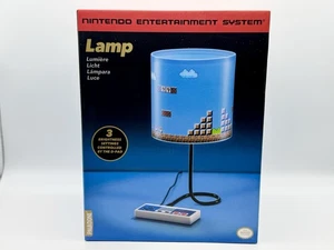Nintendo Super Mario Bros. Lampada LED con interruttore controller NES base USB - Foto 1 di 2