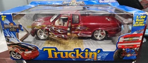 Badd Ride Truckin Series Chevy S10 Pickup 1:24 Die-Cast Red Flames NIB Rare - Picture 1 of 4