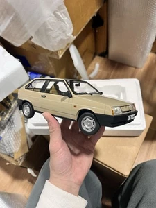 1:18 KK-Scale 1988 Lada 2108 Samara Khaki Diecast Model Car - Picture 1 of 18