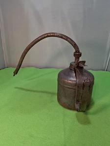 Plews Oil Can with Flex Oil Spout One Quart - Plews Oiler Minneapolis, MN - Picture 1 of 10