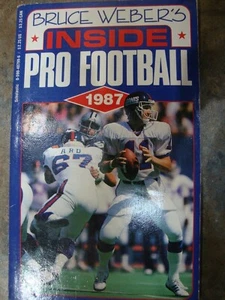 BRUCE WEBER'S INSIDE PRO FOOTBALL 1987 Paperback Scholastic BOOK - Foto 1 di 1