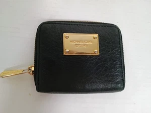 Michael Khors zip around wallet black with coin holder - Picture 1 of 7
