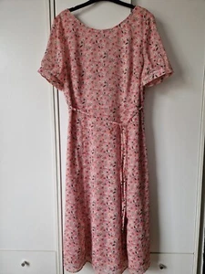 Boden Summer Dress Size 18 Pink Ditsy Floral Pattern Chiffon Long Flaire Belted - Picture 1 of 13
