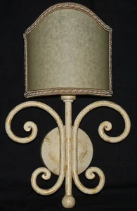 Lampada da parete per interno applique con paralume in ferro battuto art.328 - Picture 1 of 3