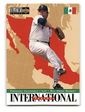 1996 Collector's Choice #334 Fernando Valenzuela   San Diego Padres  IF