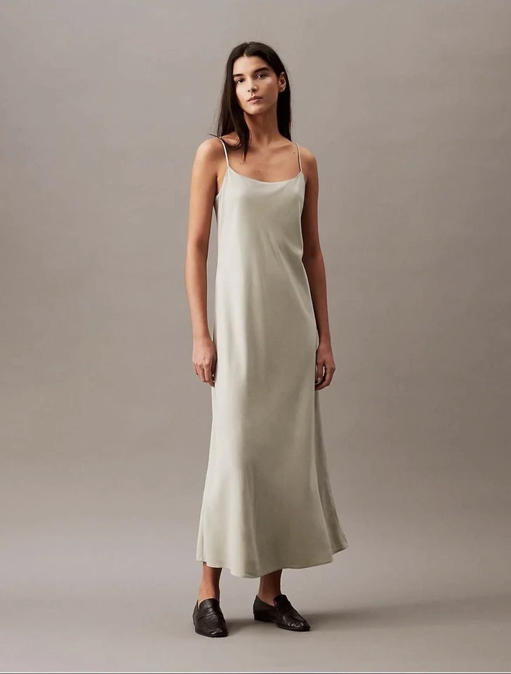Vestido sin mangas de seda Calvin Klein talla grande (totalmente nuevo) Foto 1 de 1