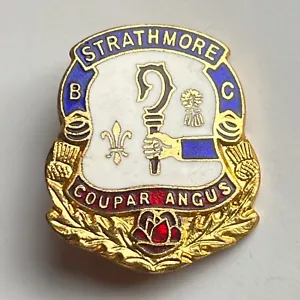 Strathmore Bowling Club Pin Lapel Badge Enamel Bowls Coupar Angus Blairgowrie - Picture 1 of 2