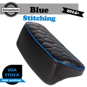 Cobra Small Backrest Pad With Blue Custom Stitching for 2014+ Harley - Imagen 1 de 13