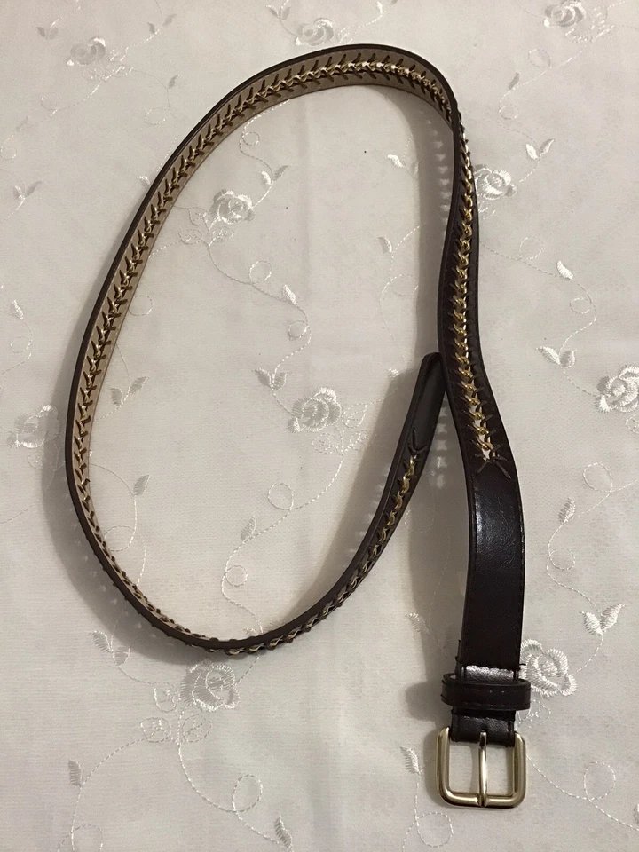 Betsey Johnson vintage, talla M, hecho en China, acento de cadena Foto 1 de 4