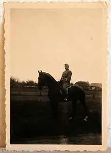 Wehrmacht Soldier on Horseback - 2nd world war - Picture 1 of 1