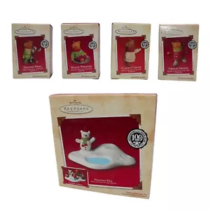 Set di 5 ornamenti distintivi Snow Cub Club | 2002 | set completo - Foto 1 di 2