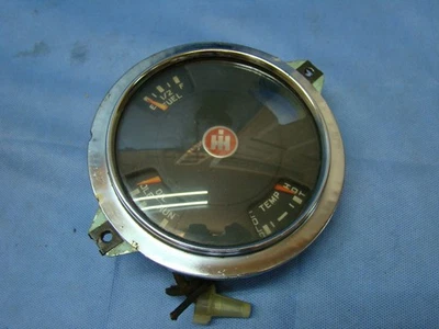 Grupo de calibre de camión cosechadora International Foto 1 de 3