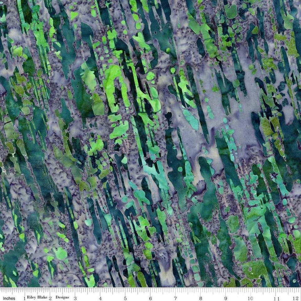 Batiks Lets Play Ball! Streaks Peridot Fern Cotton Fabric - Imagem 1 de 1