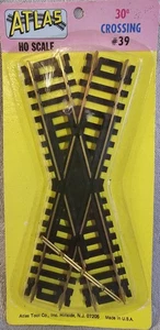NOS Atlas HO Scale 30º Crossing Train Track #39 degree - Picture 1 of 1