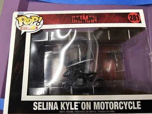 Funko Pop! Fahrten: DC Universe - Selina Kyle auf Motorrad #281 - Bild 1 von 4