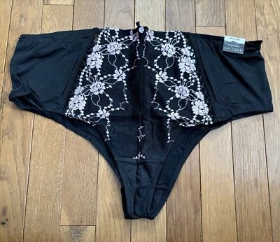 Calcinha atrevida preta rosa bordada renda tamanho 22/24 Lane Bryant cacique - Imagem 1 de 4