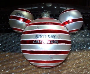 Disney Mickey Mouse Kopf groß Glas Geburtstag Ornament rot/weiß Streifen Glitzer - Bild 1 von 6