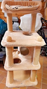 Katzenkratzbaum mit 4 Ebenen, beige, 140x59x59cm, Gewicht ca. 30kg, gebraucht - Bild 1 von 9