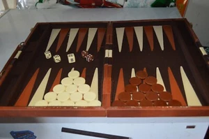 VTG Backgammon Set Attache Case Brown & Cream 15x22 PLAYING FIELD NICE - Picture 1 of 7