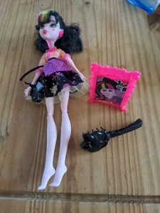  Monsters High  Draculara  Art Class Doll with Accessories NO SHOES  - Picture 1 of 11